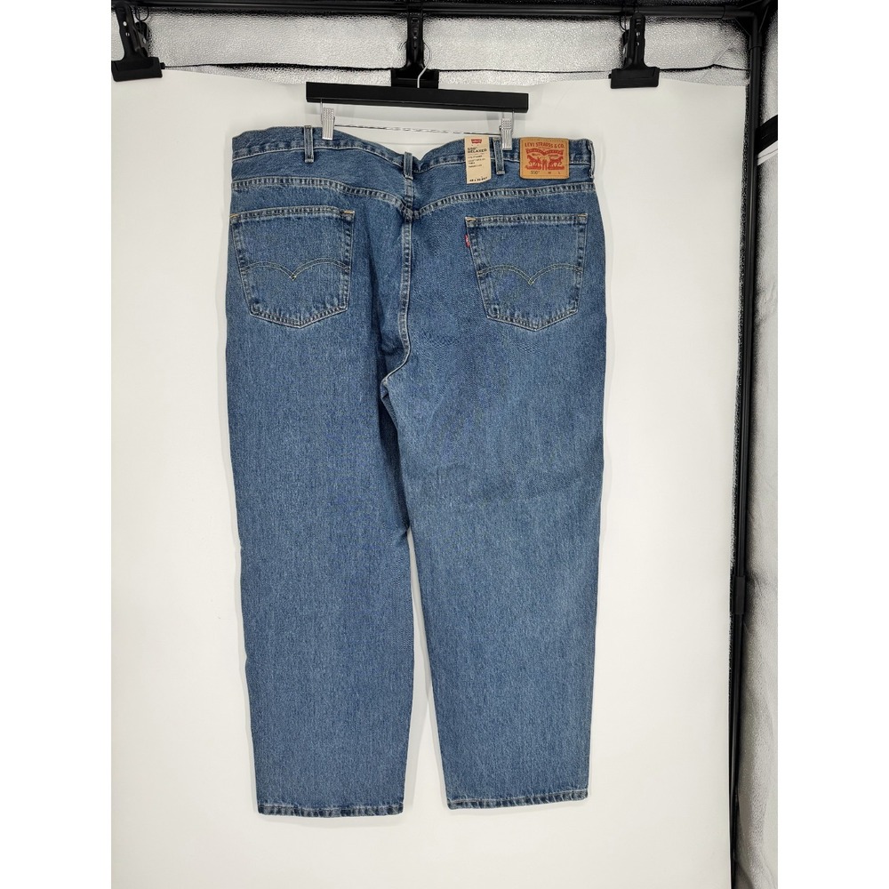 Levis 550 Relaxed Fit Tapered Leg Jeans Mens Size 48x30 Light Wash Blue Denim